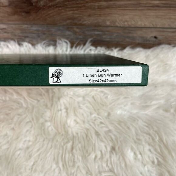 BROWNLOW LINENS Shamrock Linen Bun Warmer BL424 42x42cms White New in Box - Picture 5 of 7